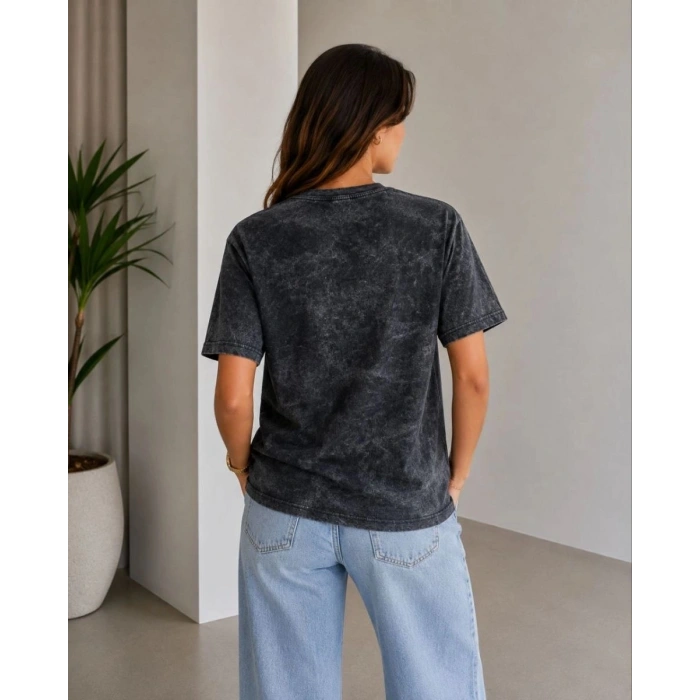Kadın Batik Desenli Tişört Bisiklet Yaka Kısa Kol Regular Fit T-shirt - Siyah