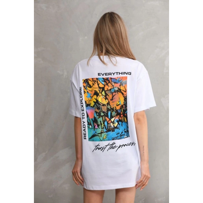 kadın Bisiklet Yaka Baskılı Oversize T-Shirt - Beyaz