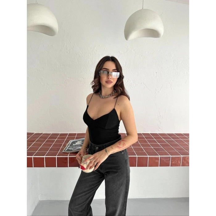 Kadın Derin Dekolte Askılı Body Sırt Dekolteli Şık Kolsuz Yazlık Bodysuit - Siyah