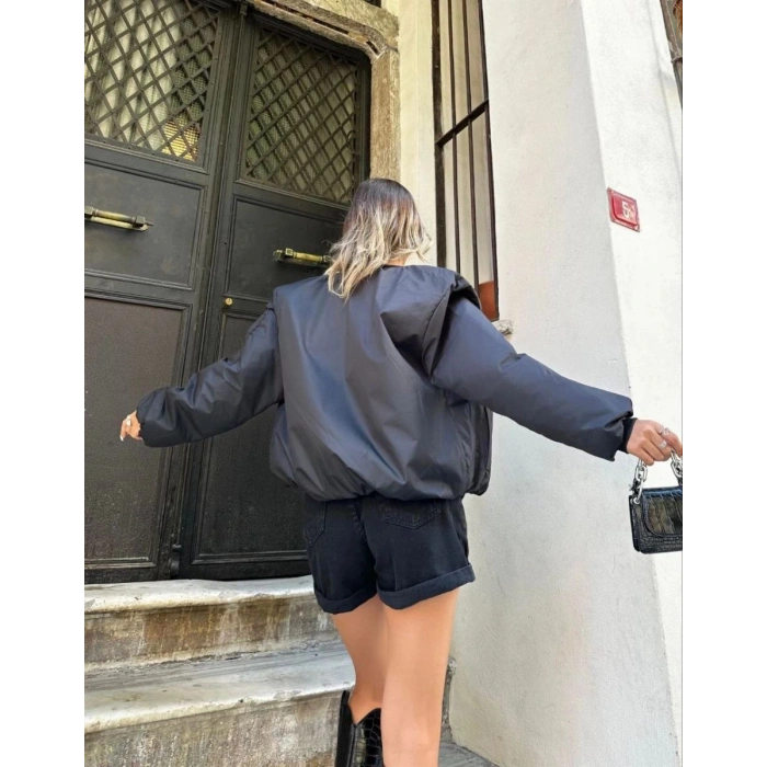 Kadın Oversize Bomber Ceket – Siyah, Fermuarlı, Sokak Modası Tarzı Mont - Siyah