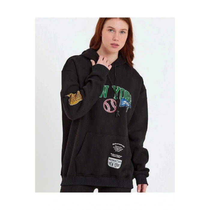 Kadın Oversize Kapüşonlu Cepli Ön Kol Baskılı 3 İplik Pamuklu Hoodie Sweatshirt - Siyah