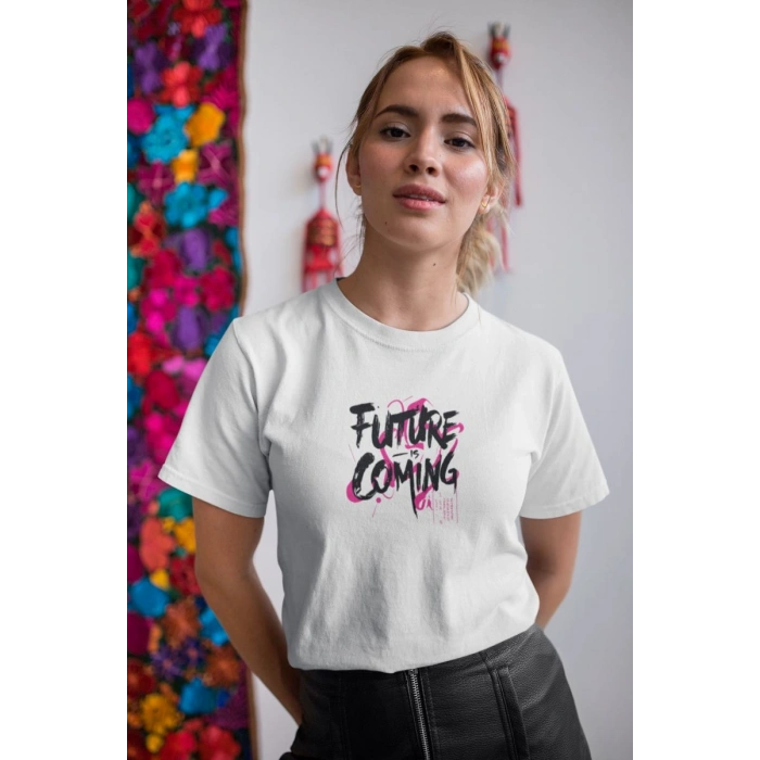 Kadın Özel Baskılı Modern Fit %100 Pamuk Bisiklet Yaka T-Shirt