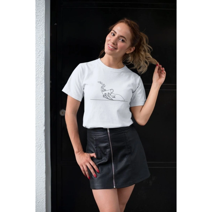 Kadın Özel Baskılı Modern Fit %100 Pamuk Bisiklet Yaka T-Shirt