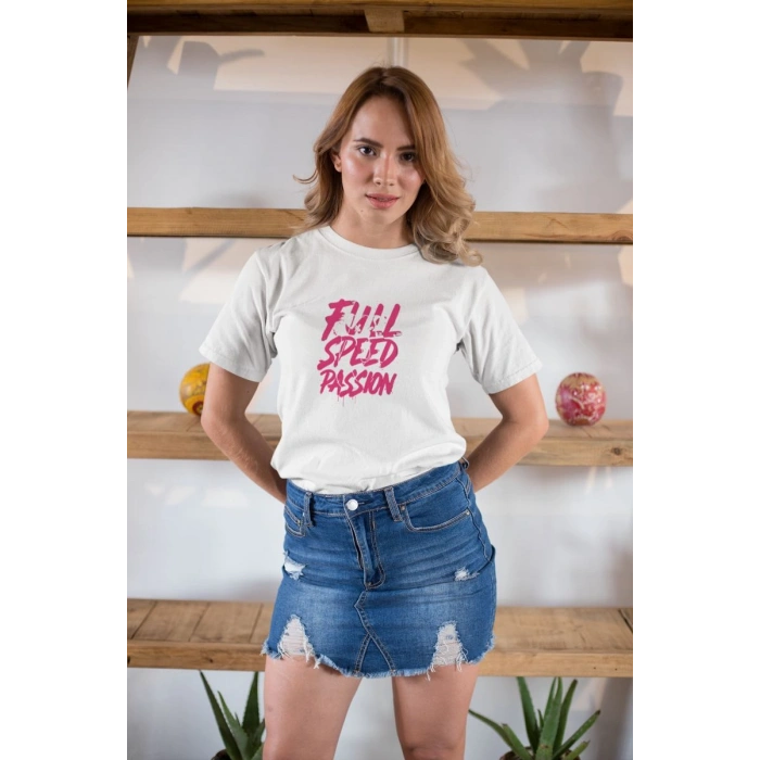 Kadın Özel Baskılı Modern Fit %100 Pamuk Bisiklet Yaka T-Shirt