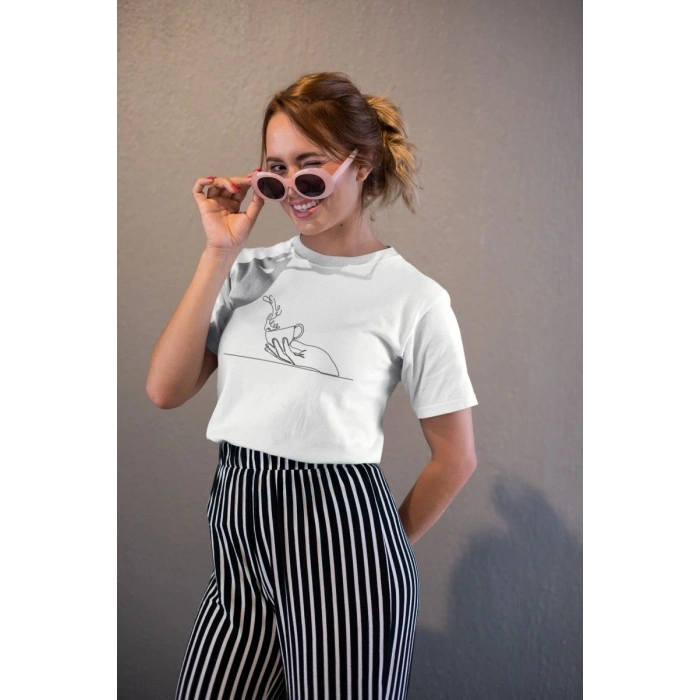 Kadın Özel Baskılı Modern Fit %100 Pamuk Bisiklet Yaka T-Shirt