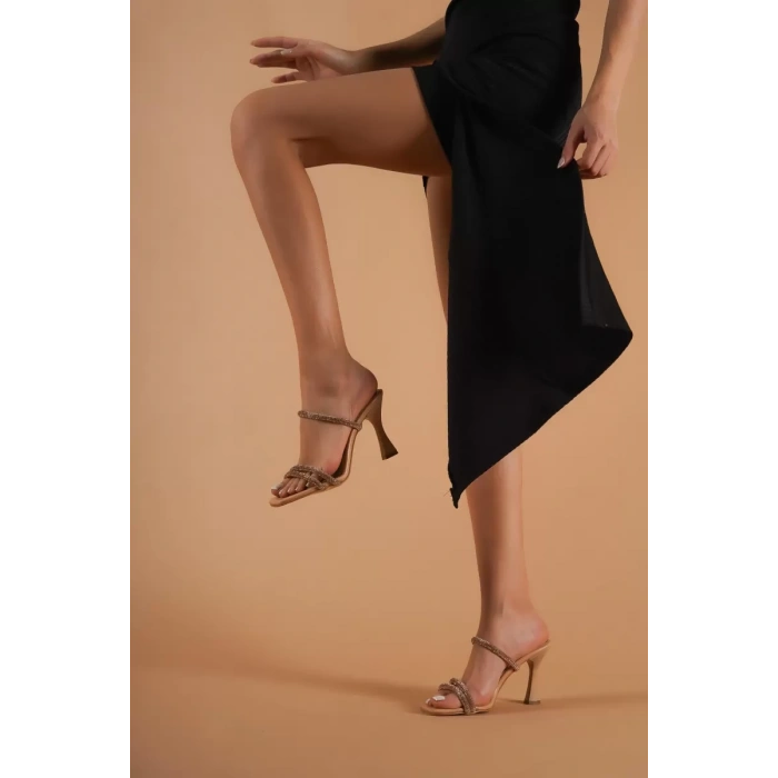 Nude Taşlı İnce Bantlı Kadın Topuklu Terlik BY20MY01D