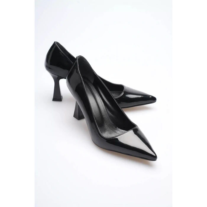 Siyah Rugan Topuklu Kadın Stiletto TR20MS02E
