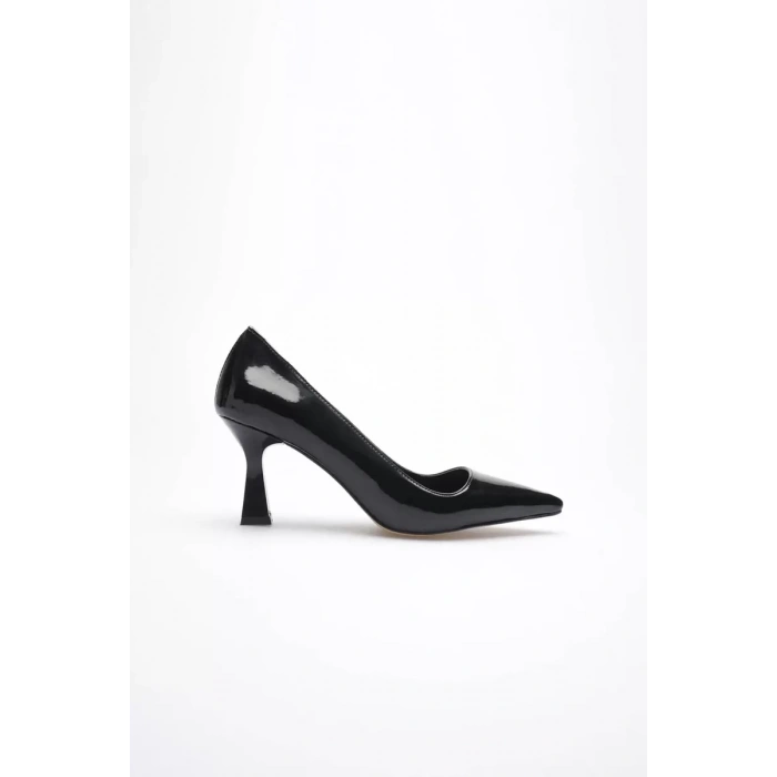 Siyah Rugan Topuklu Kadın Stiletto TR20MS02E
