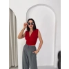 Kadın Vatkalı Kolsuz V Yaka Drapeli Crop Bluz Likralı Fit - Kırmızı