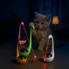 Kuğu Şeklinde Lazerli ve Mama Hazneli Kedi Oyuncağı