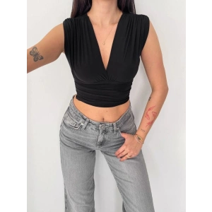 Kadın Vatkalı Kolsuz V Yaka Drapeli Crop Bluz Likralı Fit - Siyah
