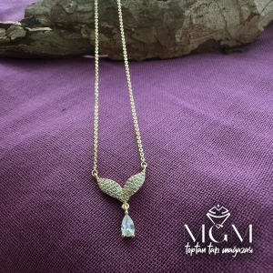 Zirkon Su Damlası Taşlı Kanat Kolye
