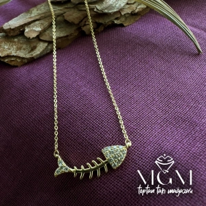 Zirkon Taşlı Kolye Gold