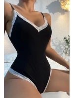 Kadın Beyaz Dantel Işlemeli Siyah Tulum Gecelik