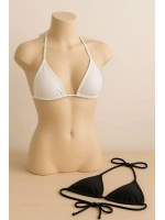 Kadın Siyah ve Beyaz Minimal Kesim Üçgen Bikini Üstü