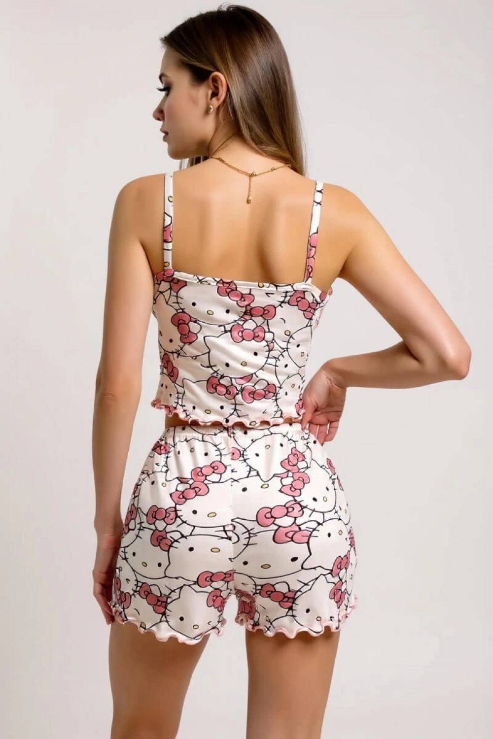 Hello Kitty Baskılı Askılı Şortlu Pijama Takımı Modeli - Kadın - KLBN00340