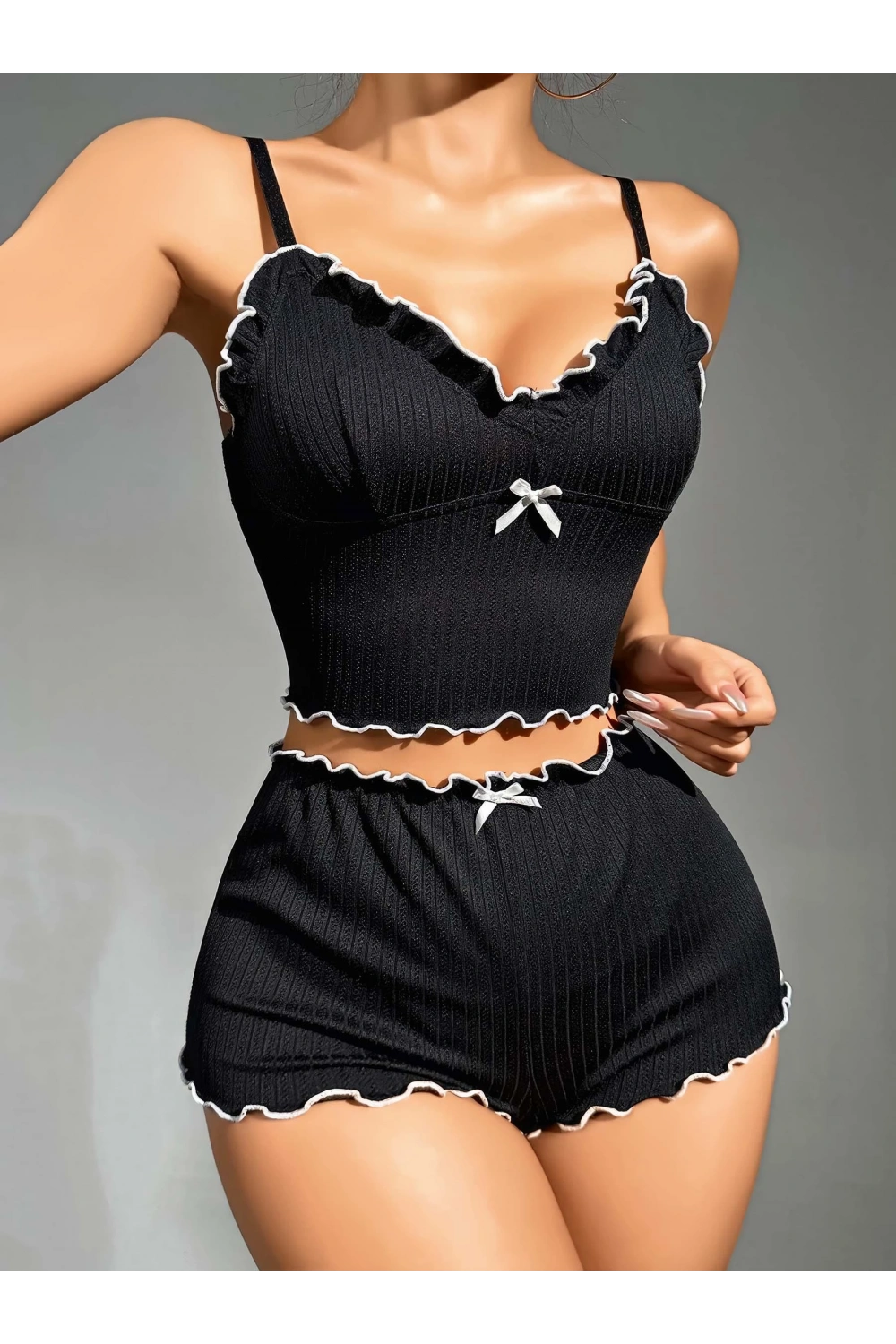 Kadın Siyah Fitilli Askılı Şortlu Pijama Takım 5042