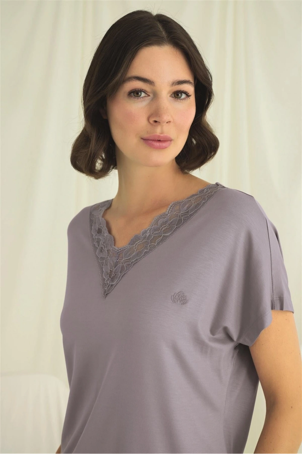 Kısa Kollu V Yakalı Dantelli Pijama Takımı - KLBN29235