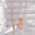 316L Çelik Gold Renk Pembe Mineli Güneş Model Tarot Kolye