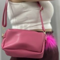 Ponpon fuşya cilt çanta