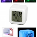 Renk Değiştiren Dijital Alarm Küp Saat ( Lisinya )