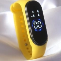 Sarı Renk Silikon Kordon Led Dokunmatik Saat