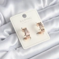 Xuping Model Xoxo Kadın Küpe