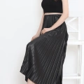 Zarif Ve Modern Pileli Parlak Krep Gizli Lastikli Siyah Etek ( Lisinya )