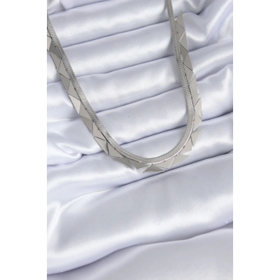 316L Çelik Gümüş Renk İtalyan Zincir Üçgen Model Kadın Kolye - Lisinya