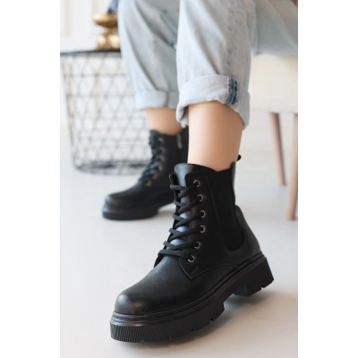 Daum Siyah Cilt Bağcıklı Bot