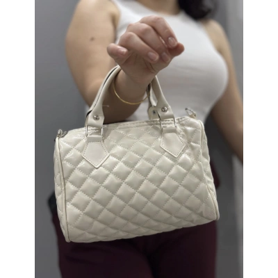 Kapaksız kapitone krem cilt çanta