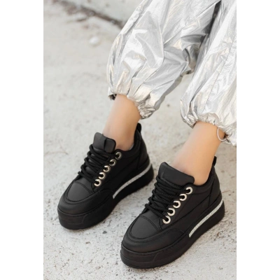 Lulu Siyah Cilt Bağcıklı Spor Ayakkabı - Lisinya