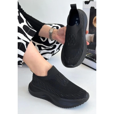 Soord Siyah Triko Boncuk İşlemeli Spor Ayakkabı - Lisinya