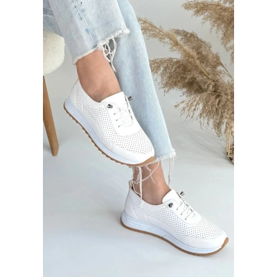 Tone Beyaz Cilt Bağcıklı Spor Ayakkabı - Lisinya