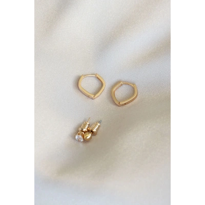 Üçgen Gold Renk Minimal Küpe Seti