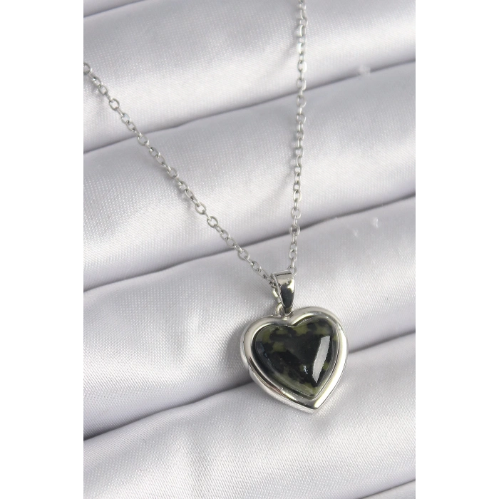 316L Çelik Gümüş Renk Yeşil Mineli Kalp Model Kadın Kolye - Lisinya