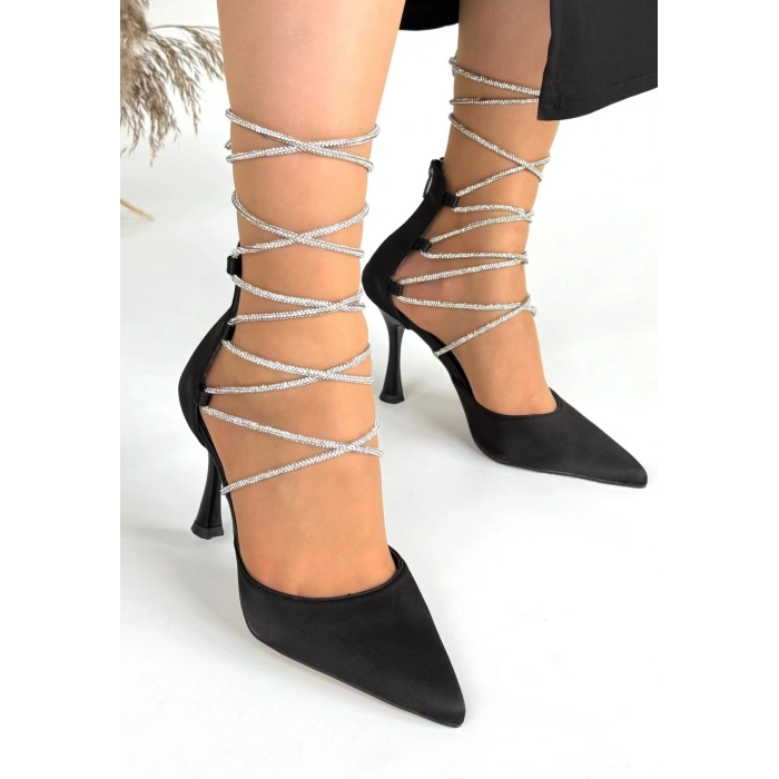 Blomy Siyah Saten Topuklu Ayakkabı - Lisinya