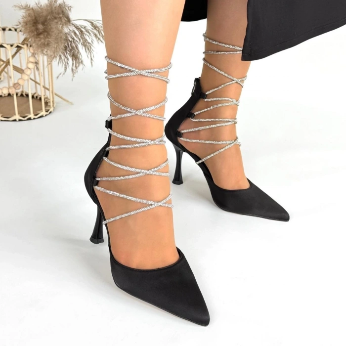 Blomy Siyah Saten Topuklu Ayakkabı - Lisinya