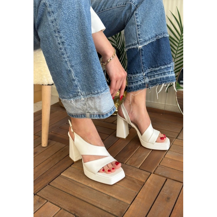 Cica Beyaz Cilt Topuklu Ayakkabı - Lisinya