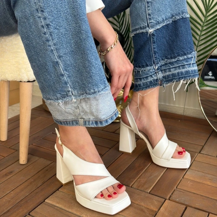 Cica Beyaz Cilt Topuklu Ayakkabı - Lisinya