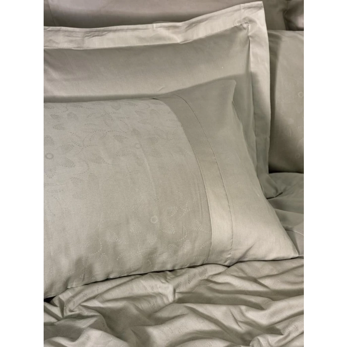 Çift Kişilik Jakarlı Saten Nev Takımı Demure Vizon