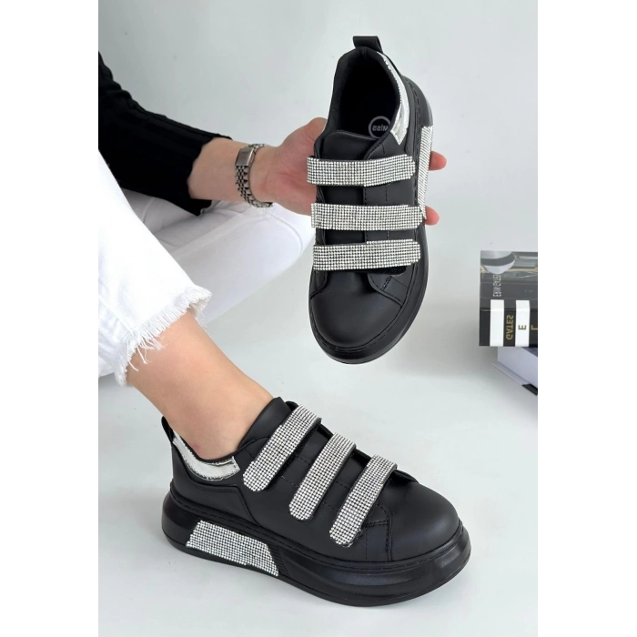 Elika Siyah Cilt Cırt Cırtlı Spor Ayakkabı - Lisinya