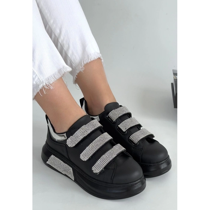 Elika Siyah Cilt Cırt Cırtlı Spor Ayakkabı - Lisinya