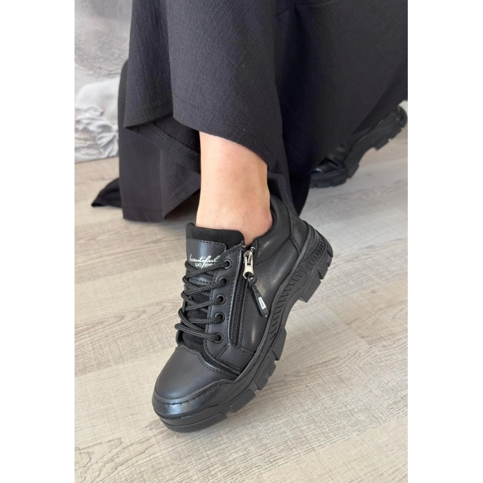 Elwa Siyah Cilt Bağcıklı Spor Ayakkabı - Lisinya