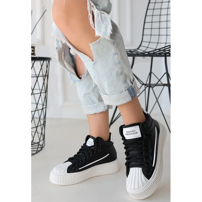 Estim Siyah Cilt Bağcıklı Spor Ayakkabı - Lisinya