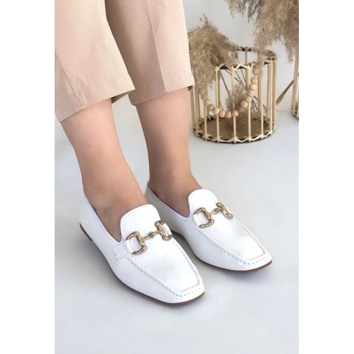 Guart Beyaz Rugan Babet Ayakkabı