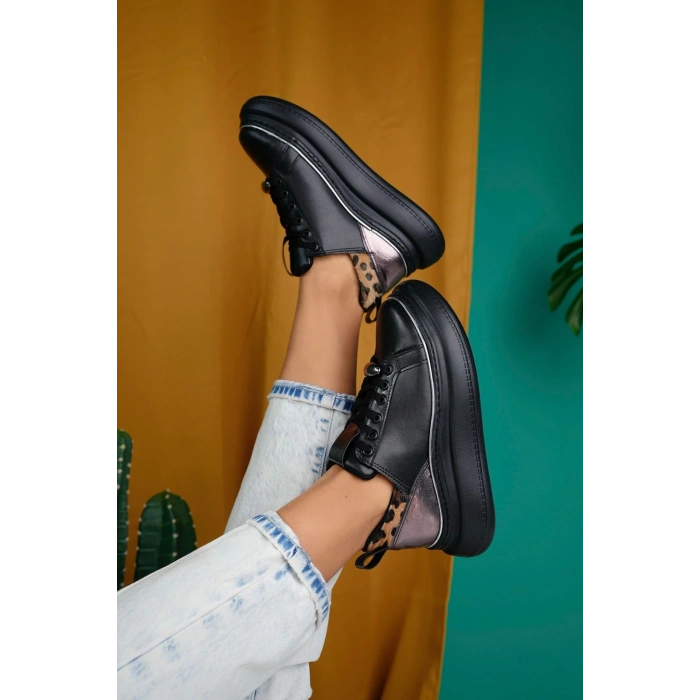 Jista Siyah Cilt Bağcıklı Spor Ayakkabı - Lisinya