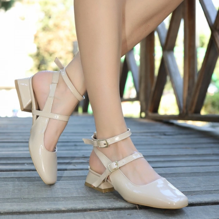 Karmi Bej Rugan Topuklu Ayakkabı - Lisinya