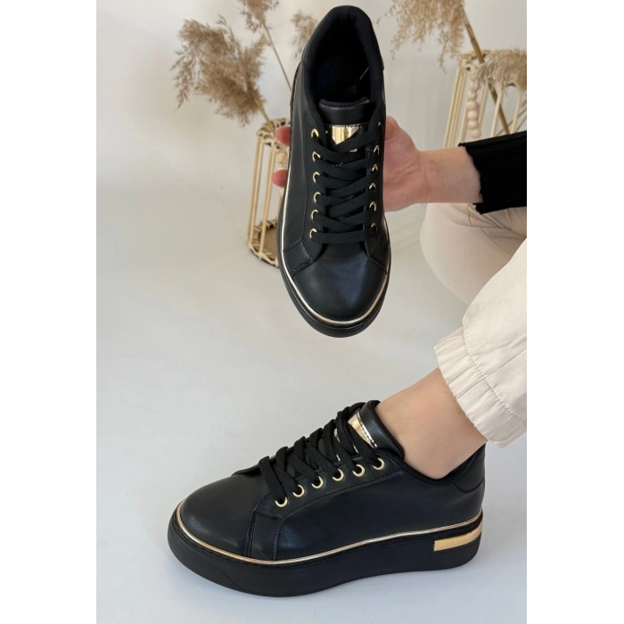 Kity Siyah Cilt Bağcıklı Spor Ayakkabı - Lisinya