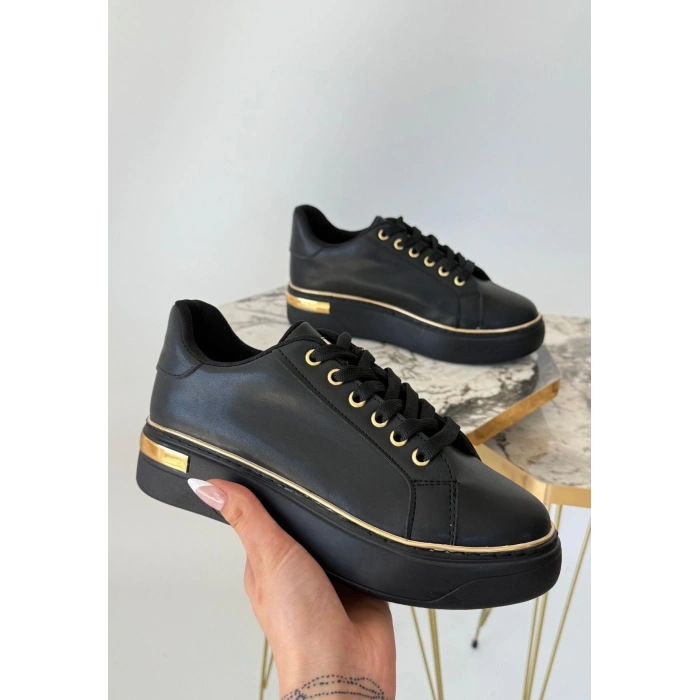 Kity Siyah Cilt Bağcıklı Spor Ayakkabı - Lisinya